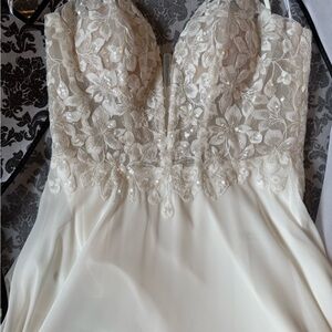 Jasmine Cream Floral Lace Wedding Dress